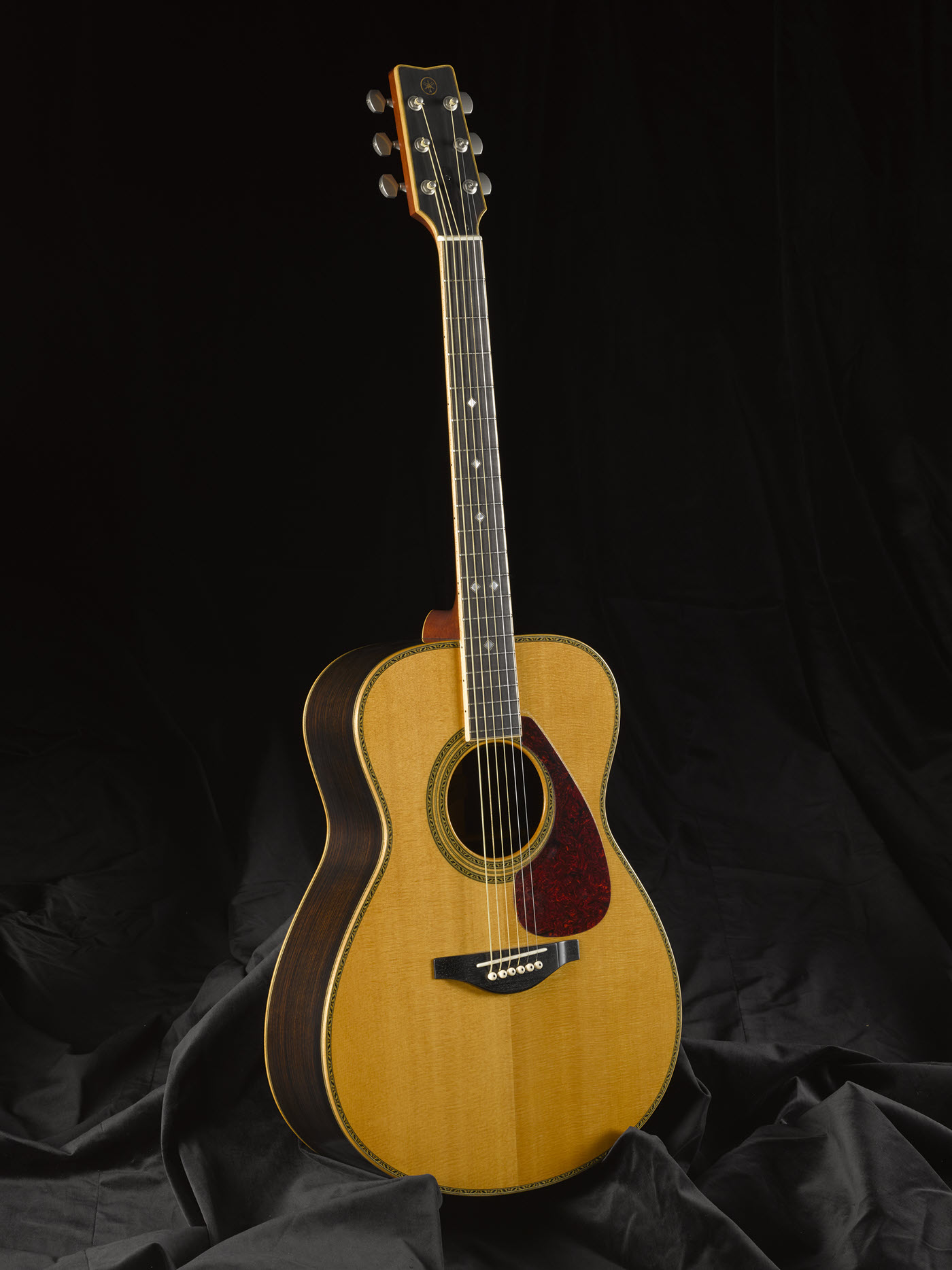 FG1500-1400 Acoustic guitar.