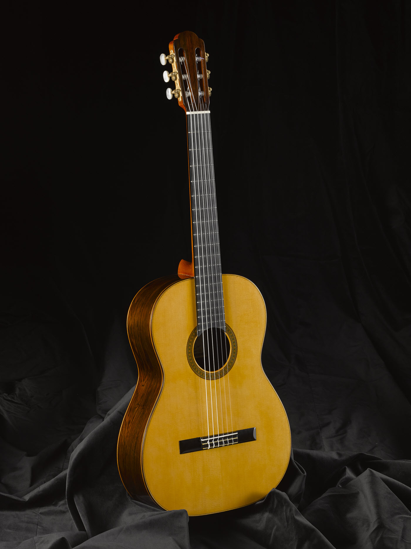 GC71-1400 Acoustic guitar.